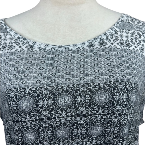 ⭐️Host Pick ⭐️Lucky Brand black and white boho print size large - Picture 3 of 9
